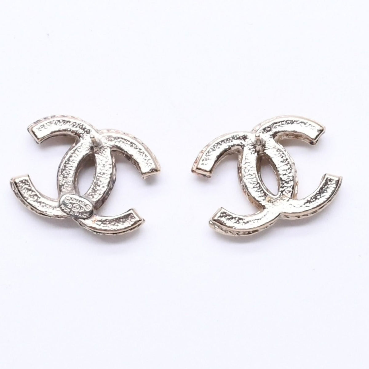Chanel CC Logo Stud Earrings 11P Stamp Metal Gold — view 7