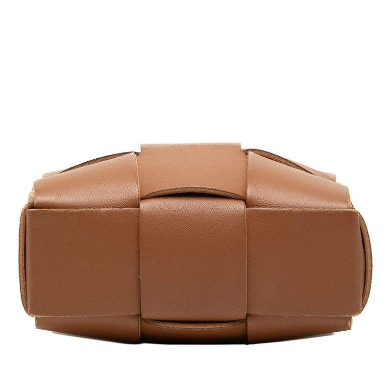 Bottega Veneta Maxi Intrecciato Mini Tote Shoulder Bag Pochette 2-Way Brown — view 3