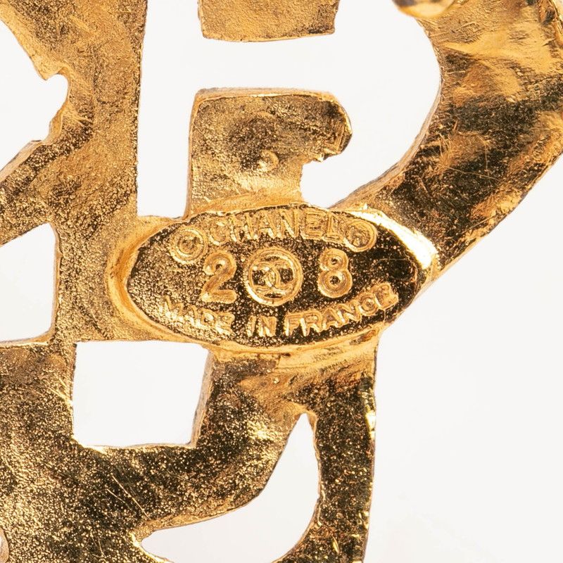 Chanel CC Logo Brooch Gold Plated — view 4