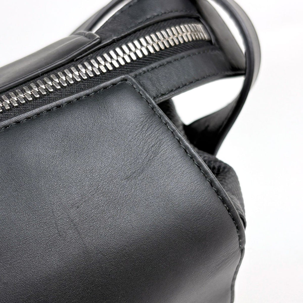 Bottega Veneta Shoulder Bag Logo Leather Black — view 4