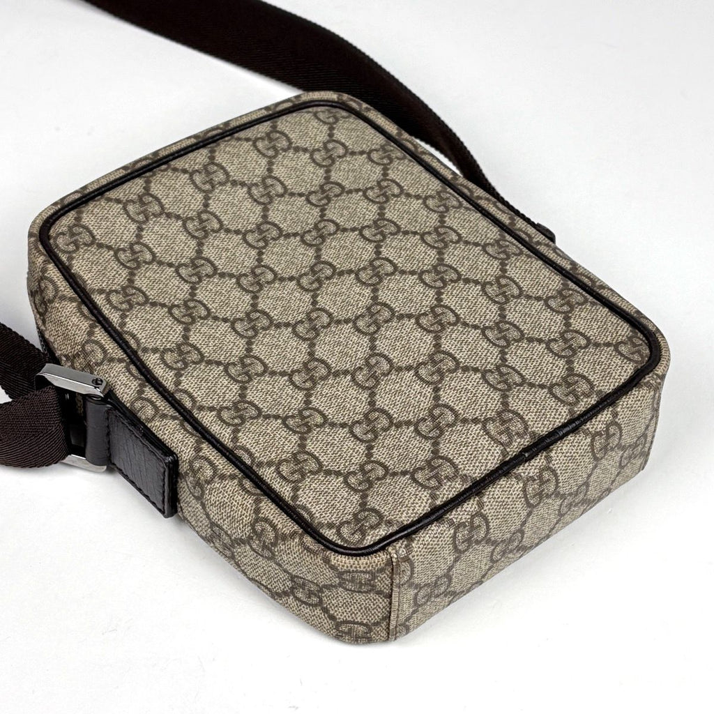 Gucci Shoulder Bag GG Pattern Brown — view 2