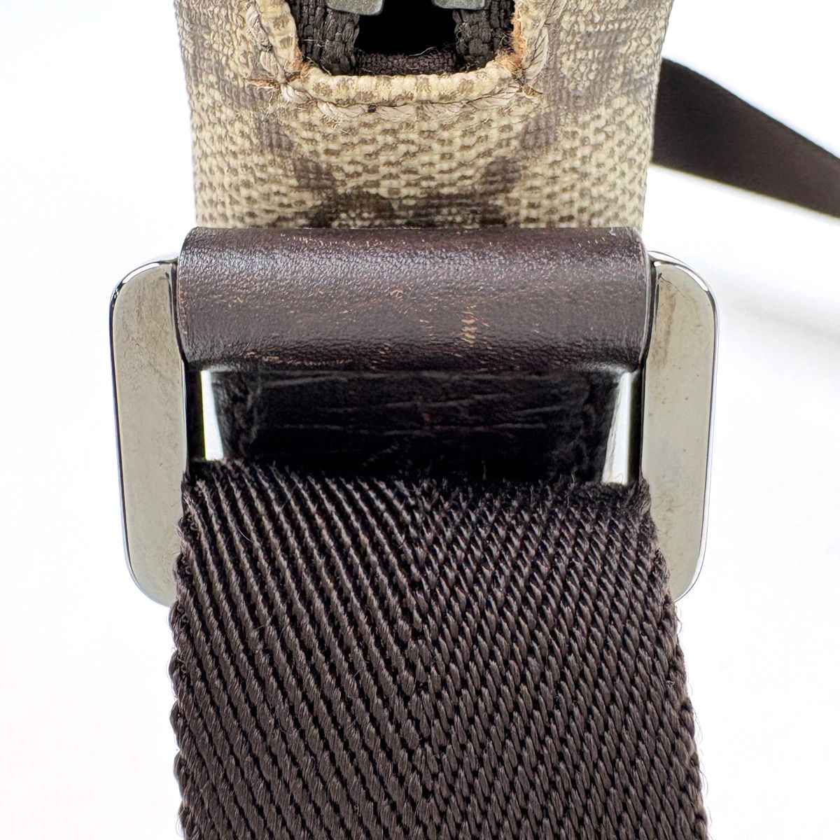 Gucci Shoulder Bag GG Pattern Brown — view 4