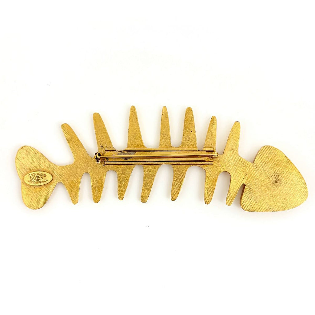Chanel Brooch Vintage Fishbone CC Logo Gold Plated — view 2