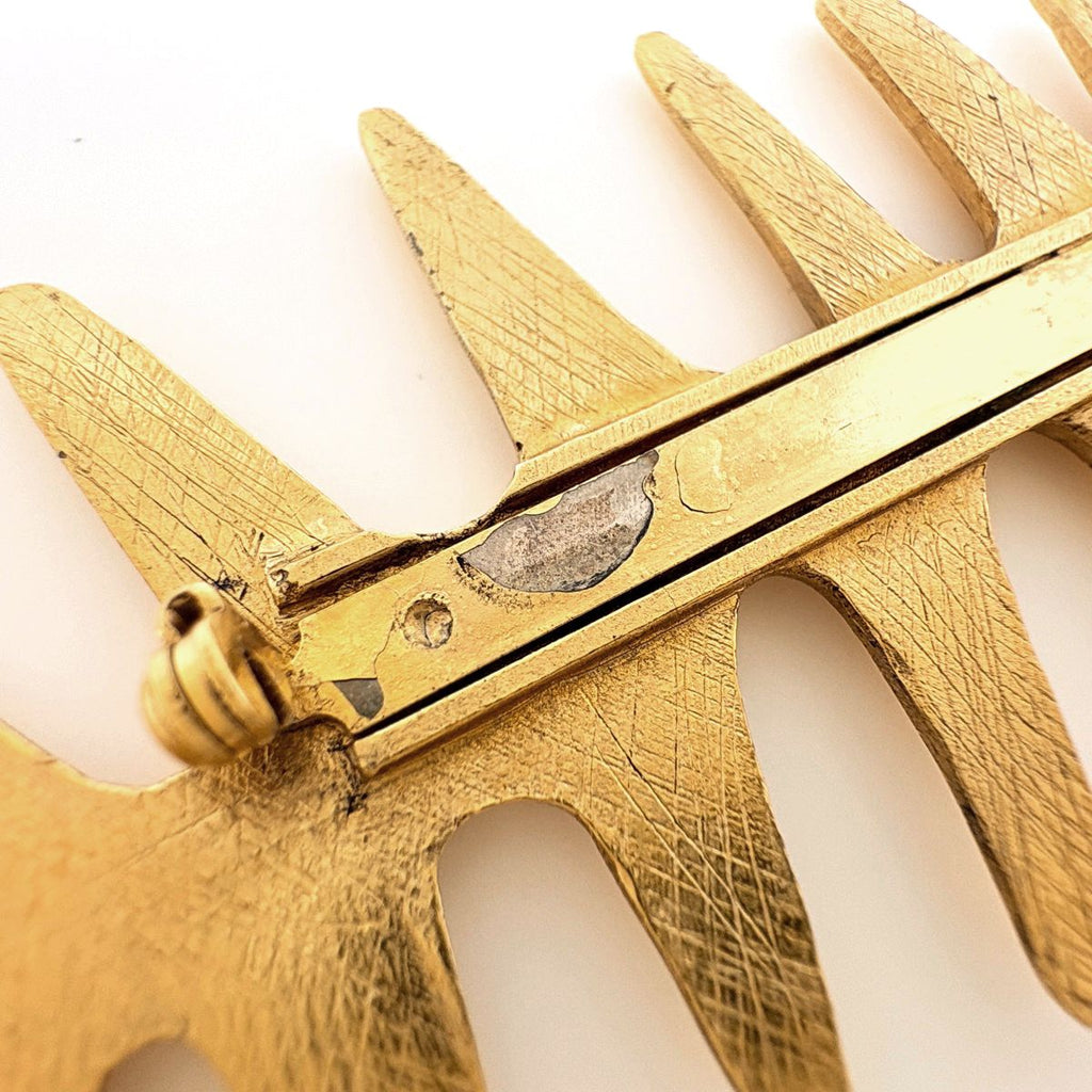 Chanel Brooch Vintage Fishbone CC Logo Gold Plated — view 4