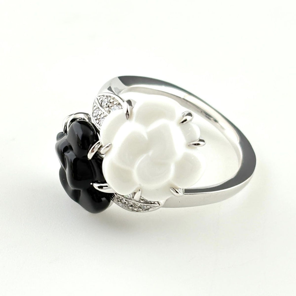 Chanel Camellia Ring Onyx Chalcedony Melee Diamond Flower Motif — view 6