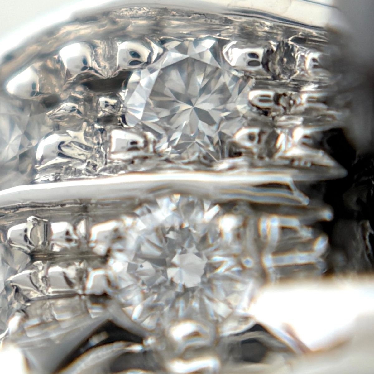 Chanel Camellia Ring Onyx Chalcedony Melee Diamond Flower Motif — view 4