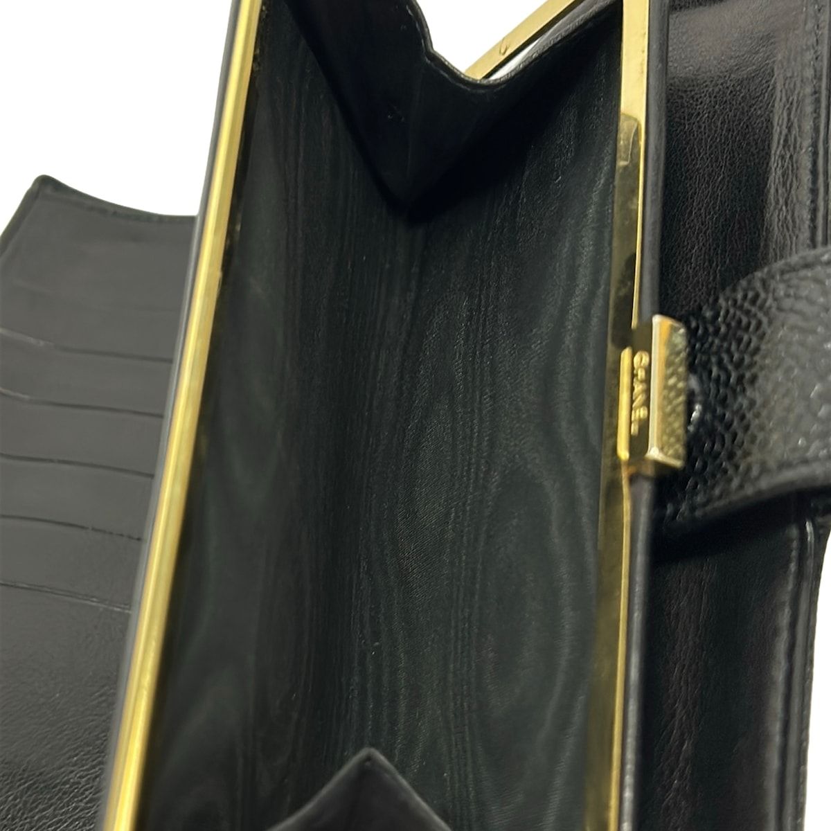 Chanel Wallet Black CC Logo Gold Kiss Lock — view 4