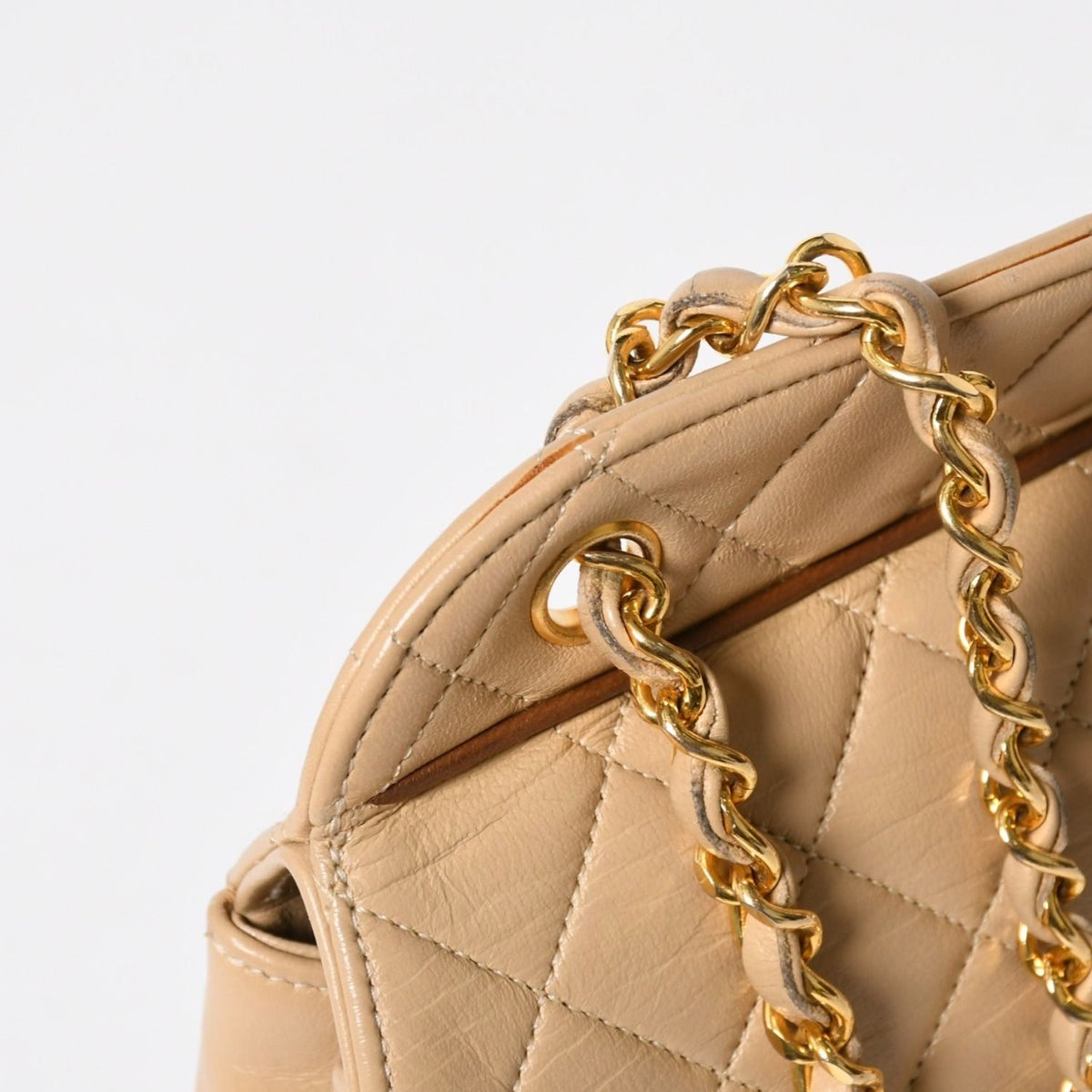 Chanel Quilted CC Logo Diana Flap Chain Shoulder Bag Beige Gold Lambskin — view 5