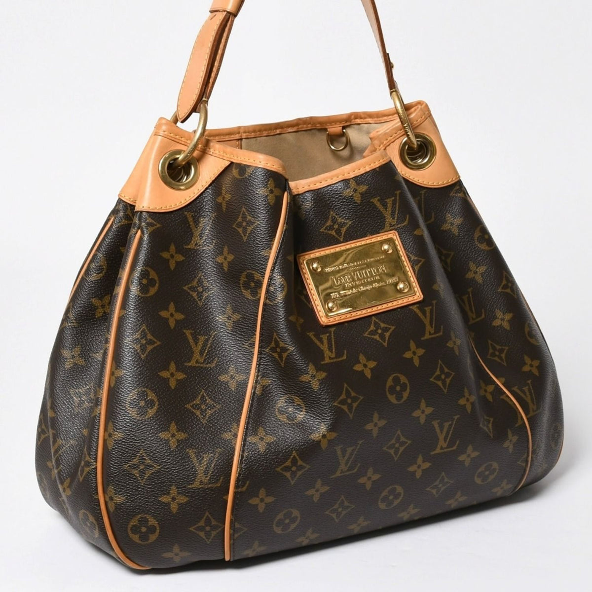 Louis Vuitton Galleria PM Monogram Handbag White Leather — view 3