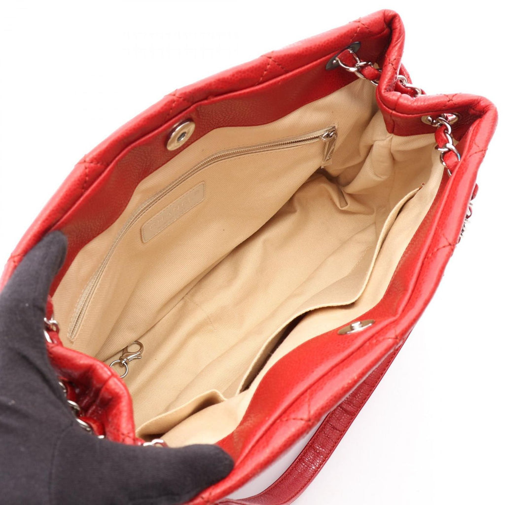 Chanel Tote Bag Quilted Red Caviar Leather CC Logo Chain — view 3