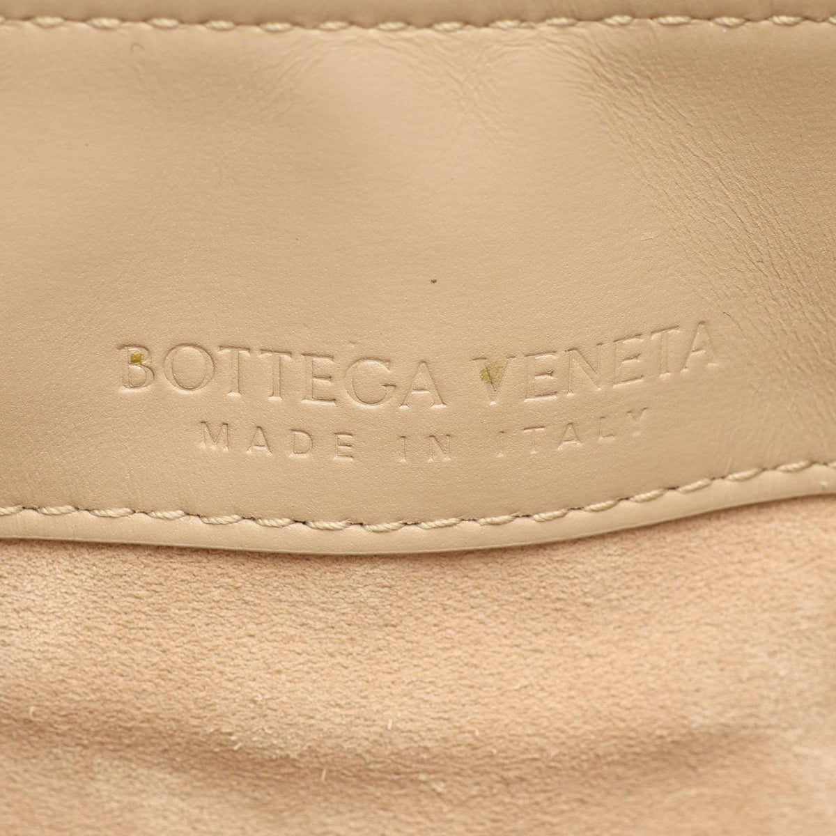 Bottega Veneta Liberta Bucket Bag Small 2-Way Beige Leather — view 4