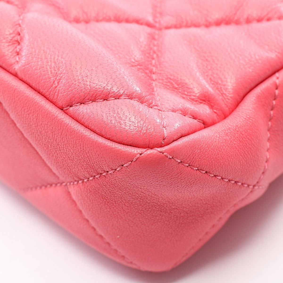 Chanel Shoulder Bag Quilted Heart Lock Fuchsia Pink Lambskin Chain — view 6