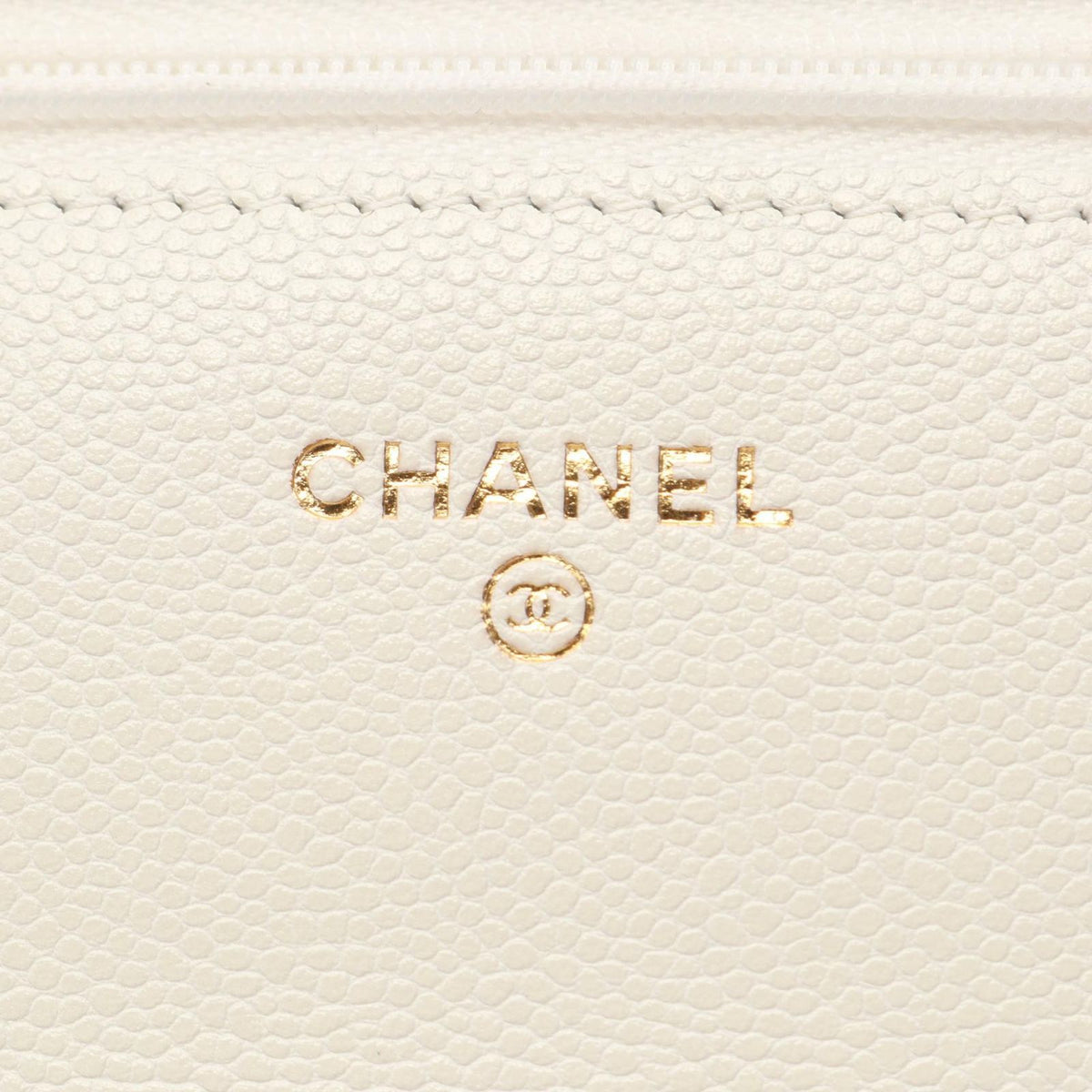 Chanel Shoulder Bag Quilted White Caviar Leather Chain Wallet — view 4