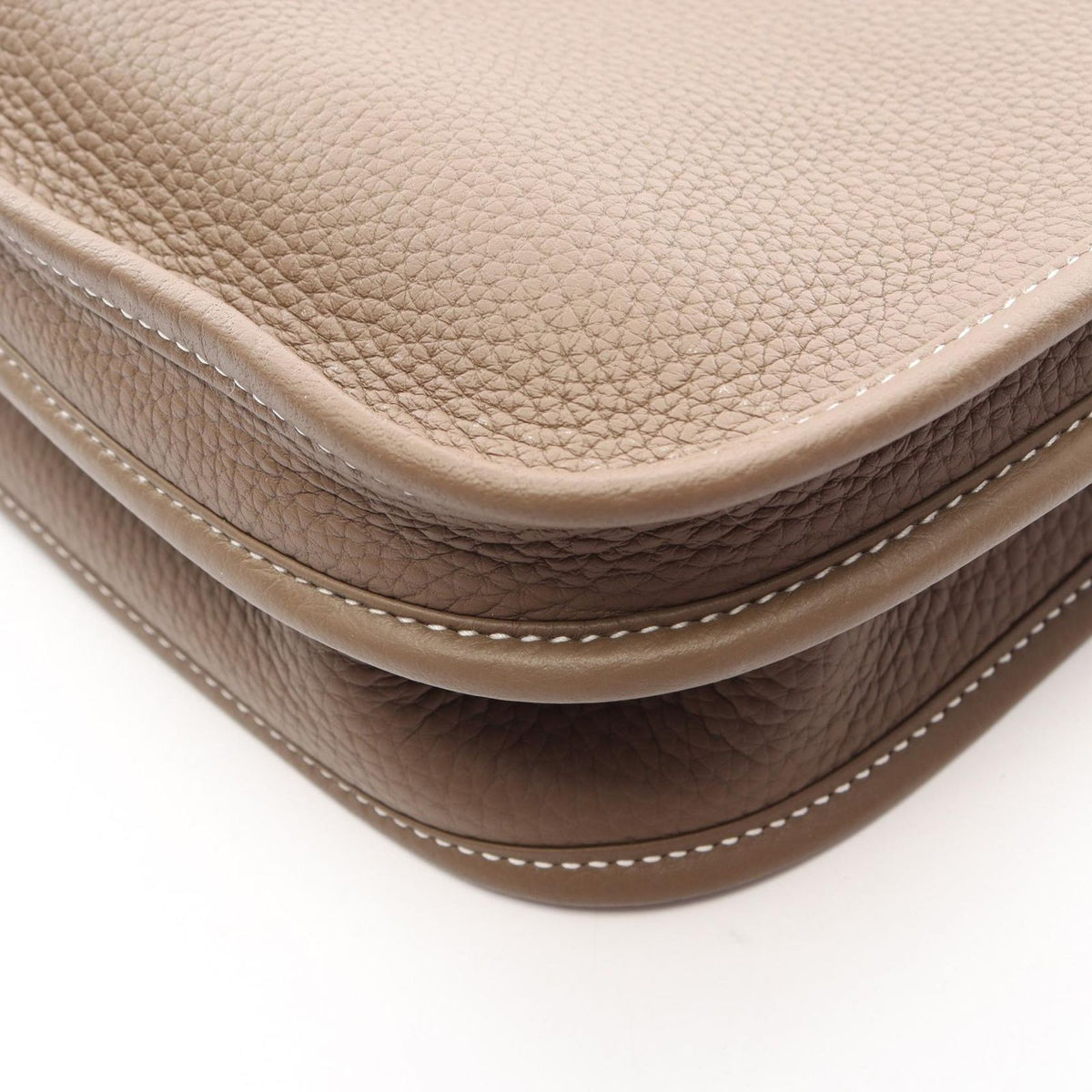 Hermes Shoulder Bag Evelyne 3 Trois PM Etoupe Leather — view 6