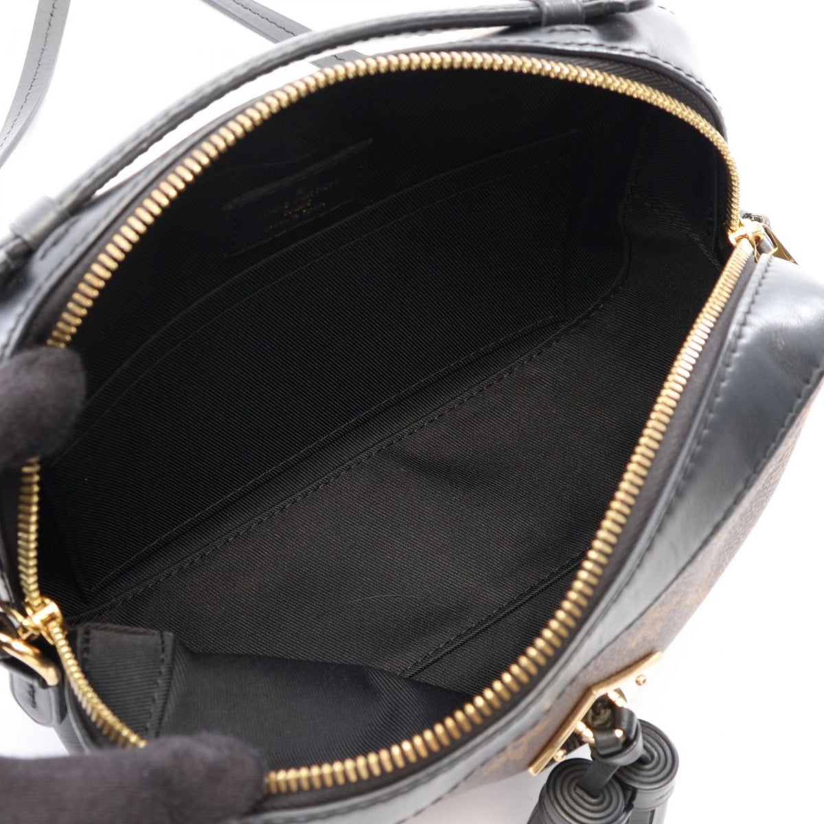 Louis Vuitton Shoulder Bag Saintonge 2-Way Noir Leather — view 3
