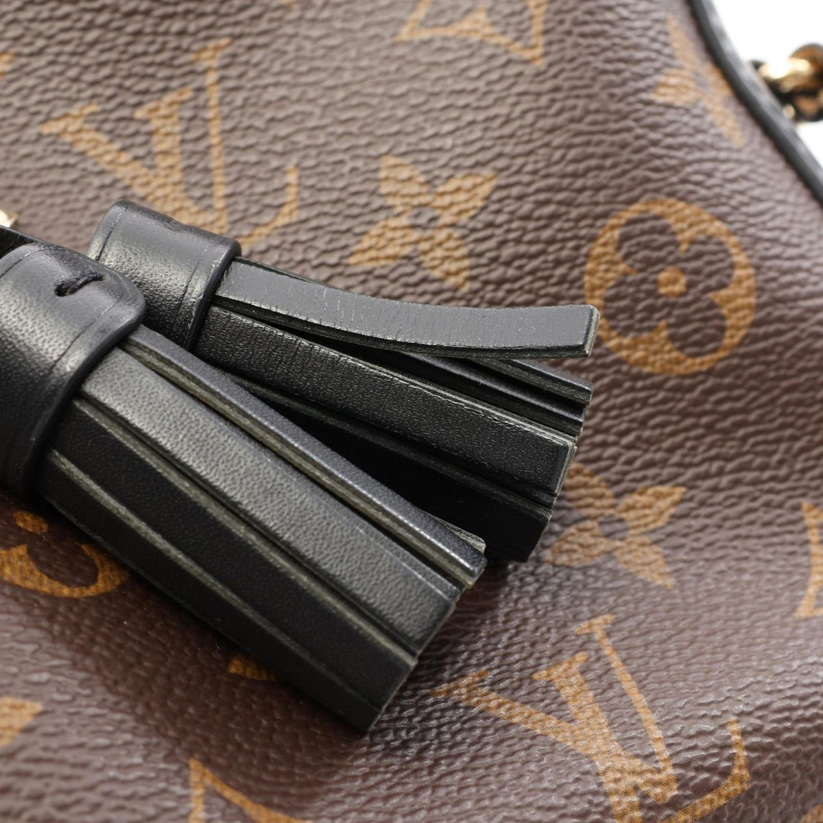 Louis Vuitton Shoulder Bag Saintonge 2-Way Noir Leather — view 8