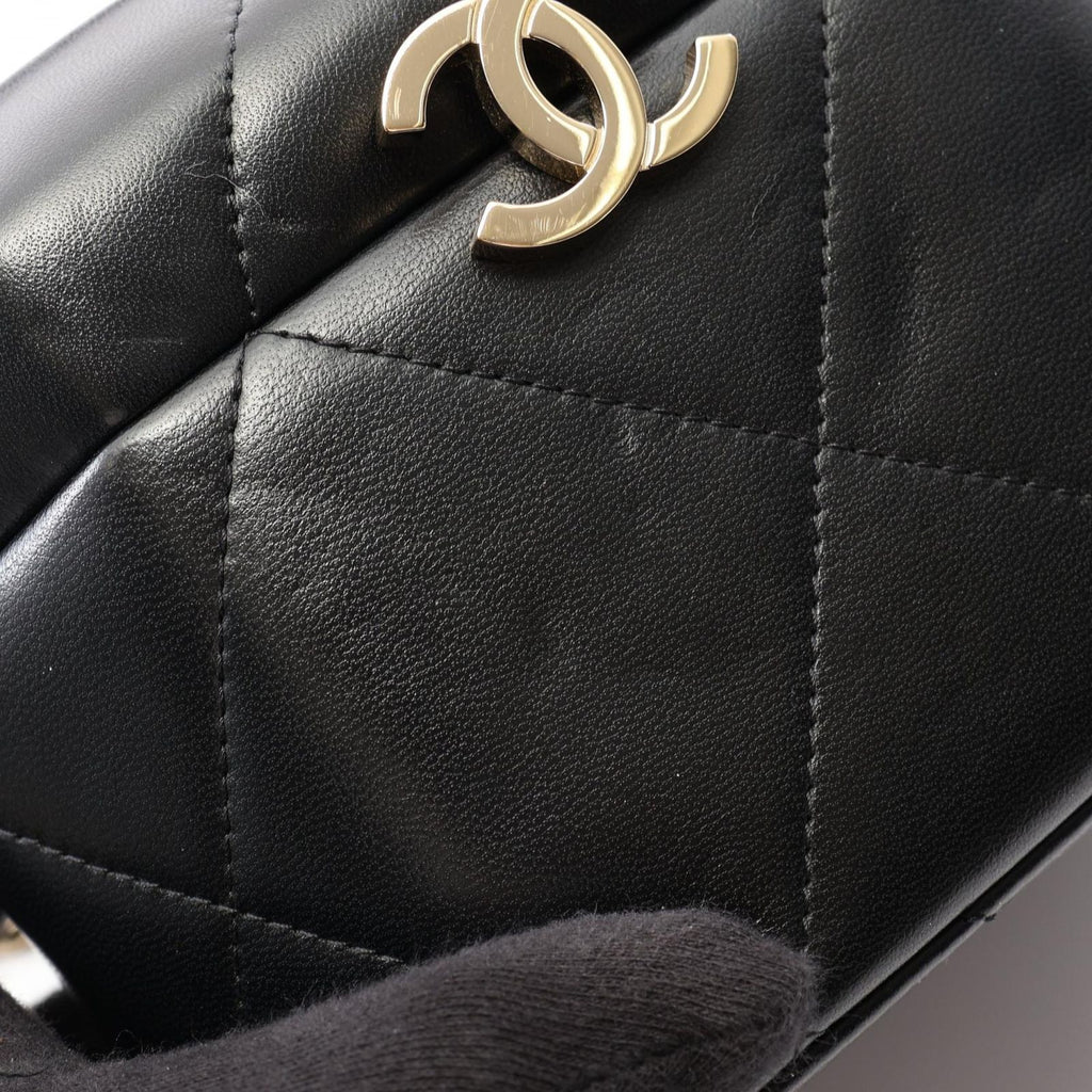 Chanel Shoulder Bag CC Logo Vanity 2-Way Black Lambskin Quilted Small Chain — view 8
