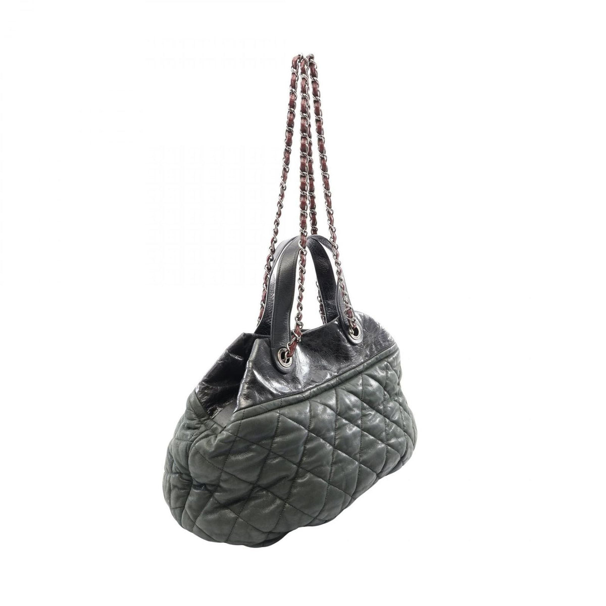 Chanel Shoulder Bag in the Mix 2-Way Black Burgundy Leather in Chain — view 2