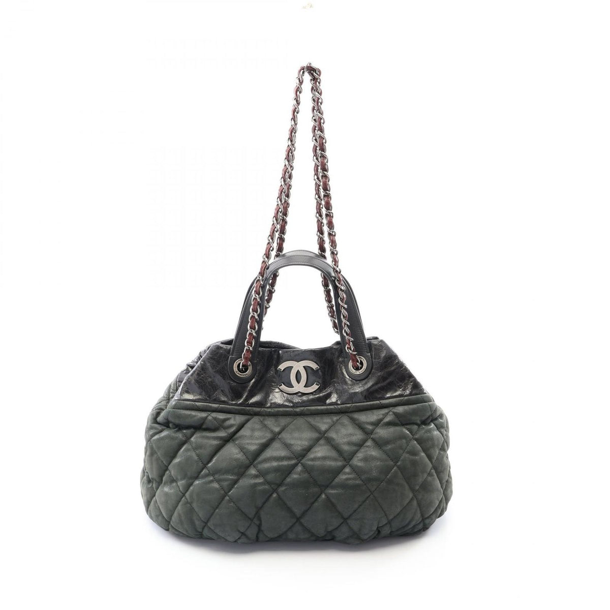 Chanel Shoulder Bag in the Mix 2-Way Black Burgundy Leather in Chain