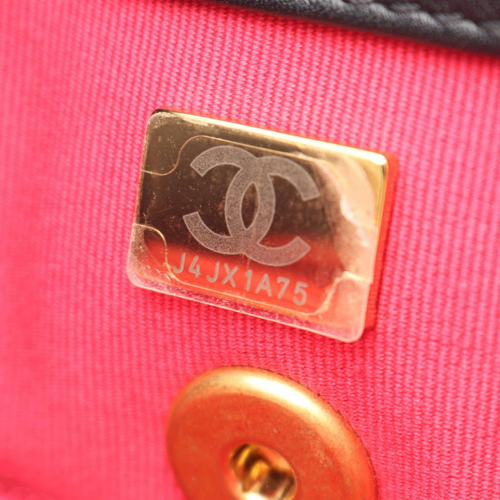 Chanel Shoulder Bag Quilted Small Flap Black Leather 2-Way Chain — view 5