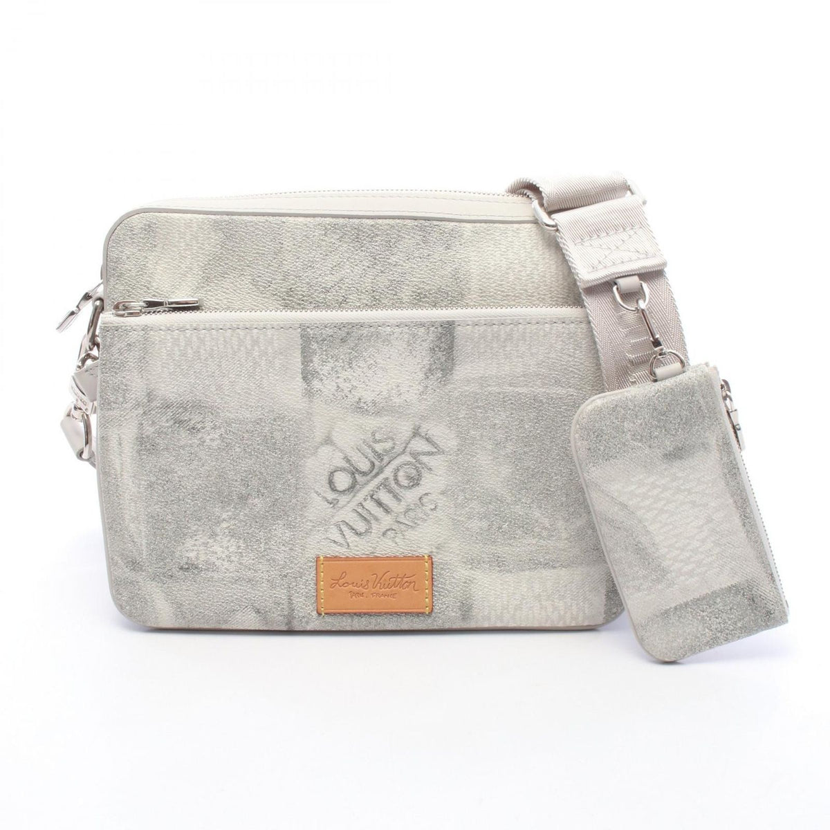 Louis Vuitton Shoulder Bag Trio Messenger Damier Salt Leather