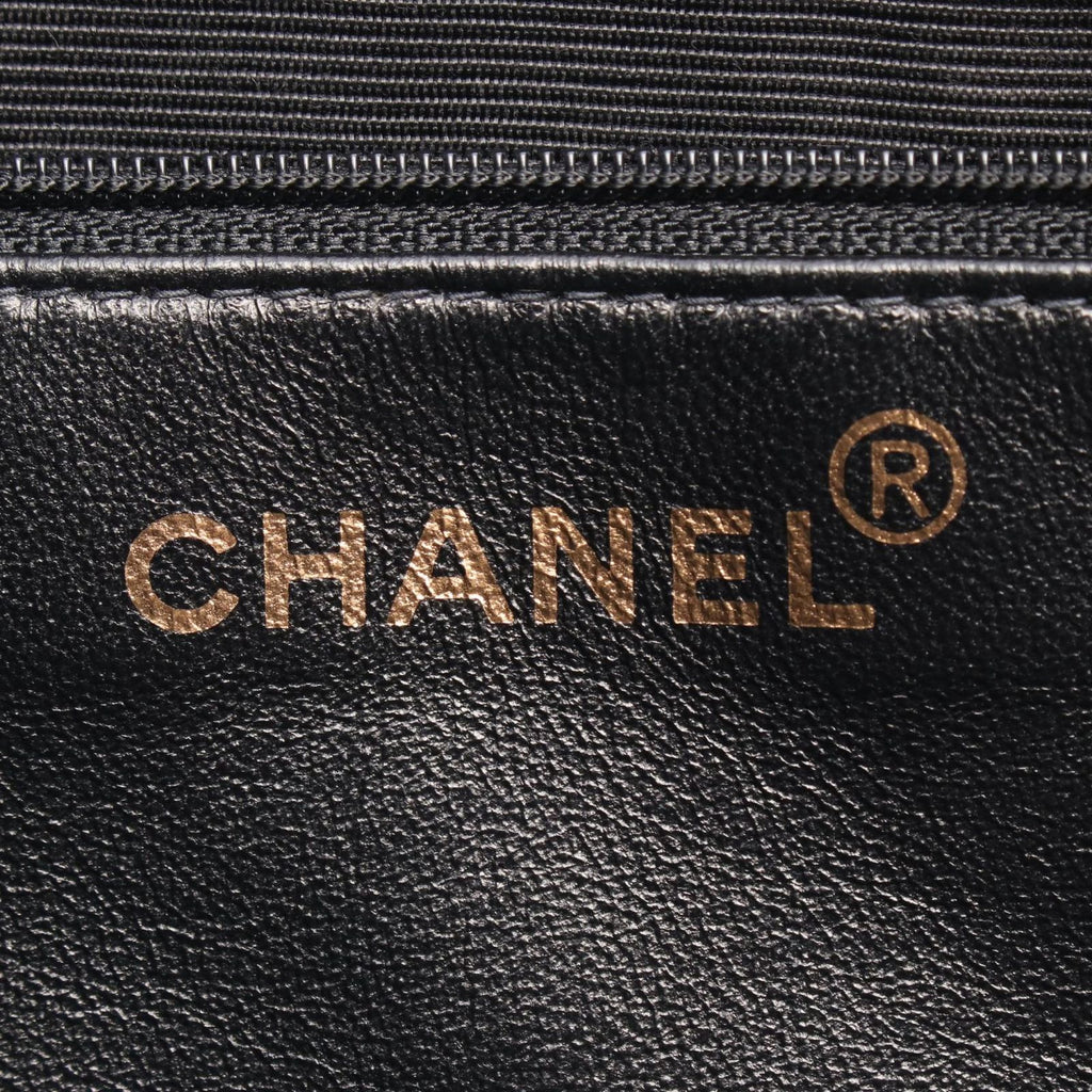 Chanel Tote Bag Quilted Plastic Black Tortoiseshell Lambskin Chain — view 4