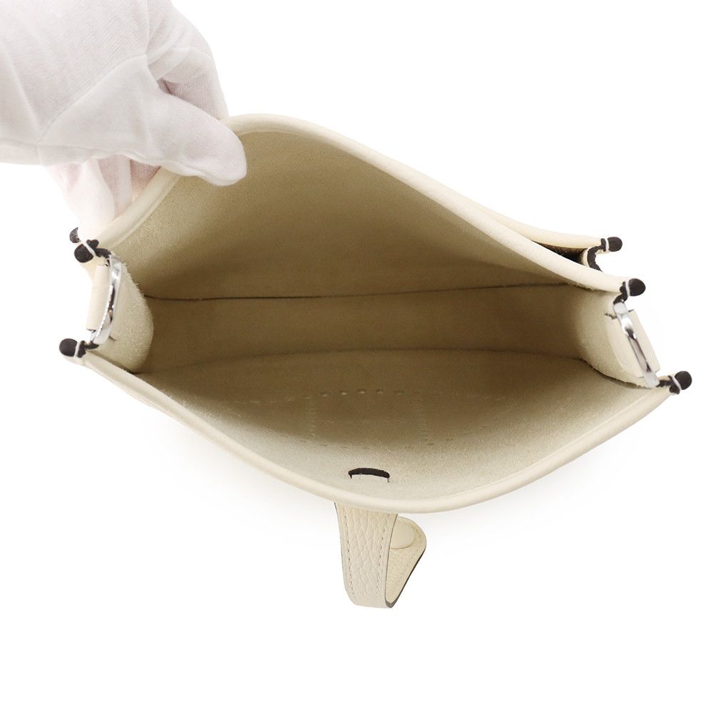 Hermes Shoulder Bag Evelyne 3 23 Cream Silver Taurillon Clemence — view 5