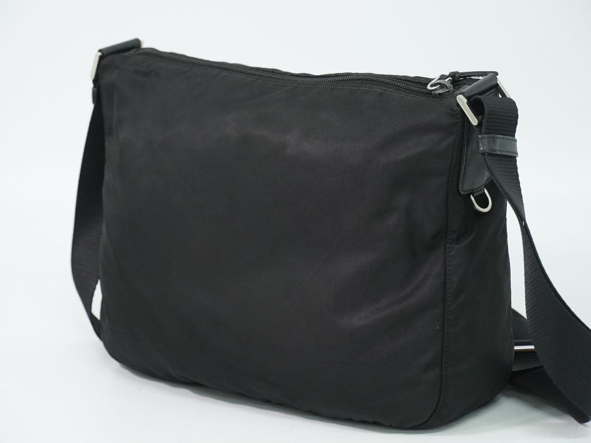 Prada Vela Shoulder Bag Pochette Nylon Black — view 2