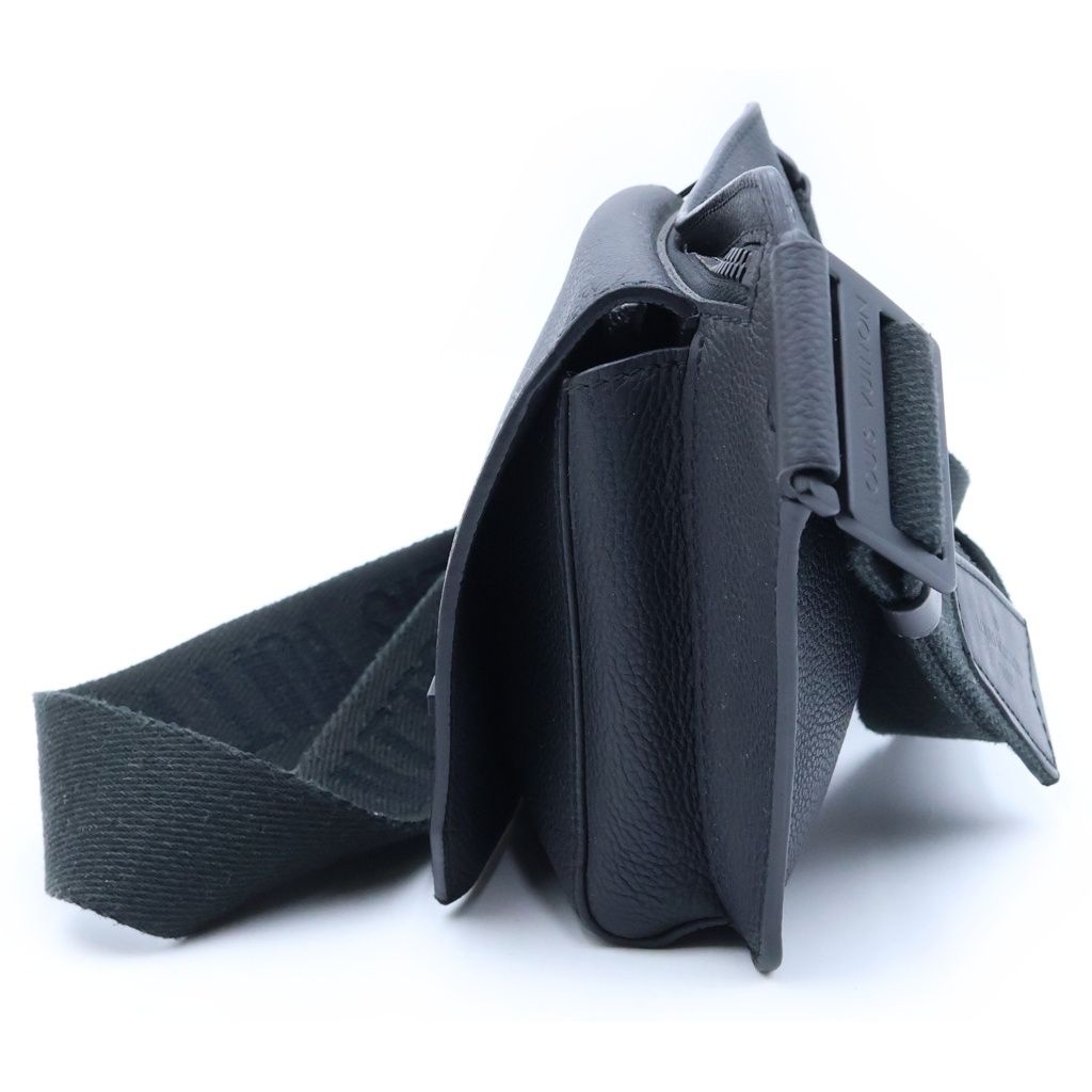 Louis Vuitton LV Aerogram Takeoff Sling Leather Shoulder Bag Black — view 3