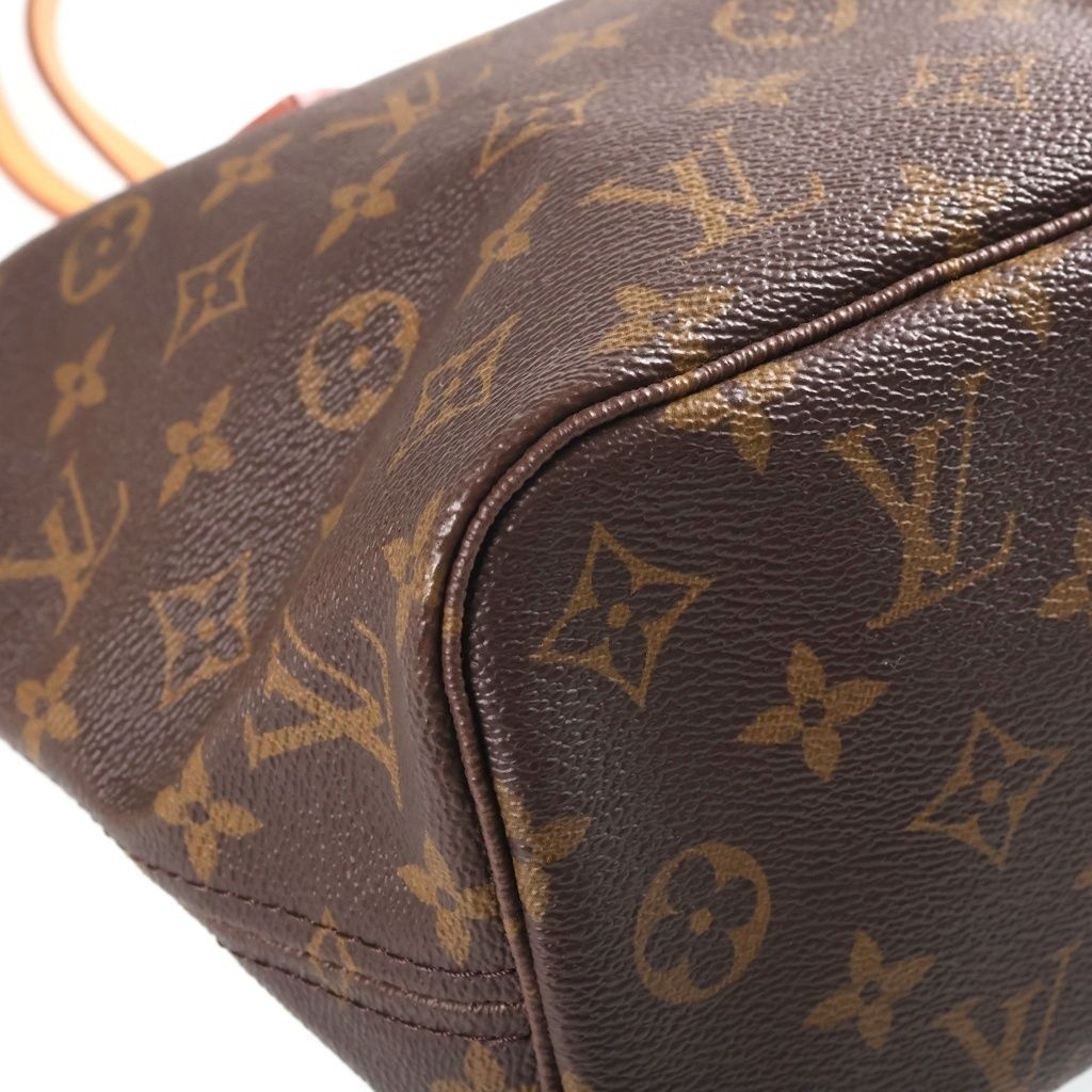 Louis Vuitton Monogram Neverfull PM — view 5