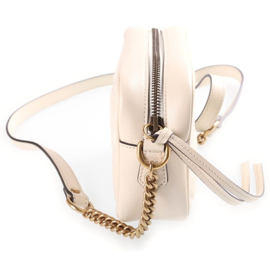 Gucci Shoulder Bag White Leather with GG Marmont Chain — view 3