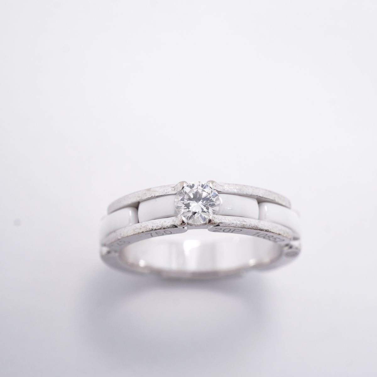 Chanel Ring Ultra Collection White Gold Ceramic Diamond — view 2