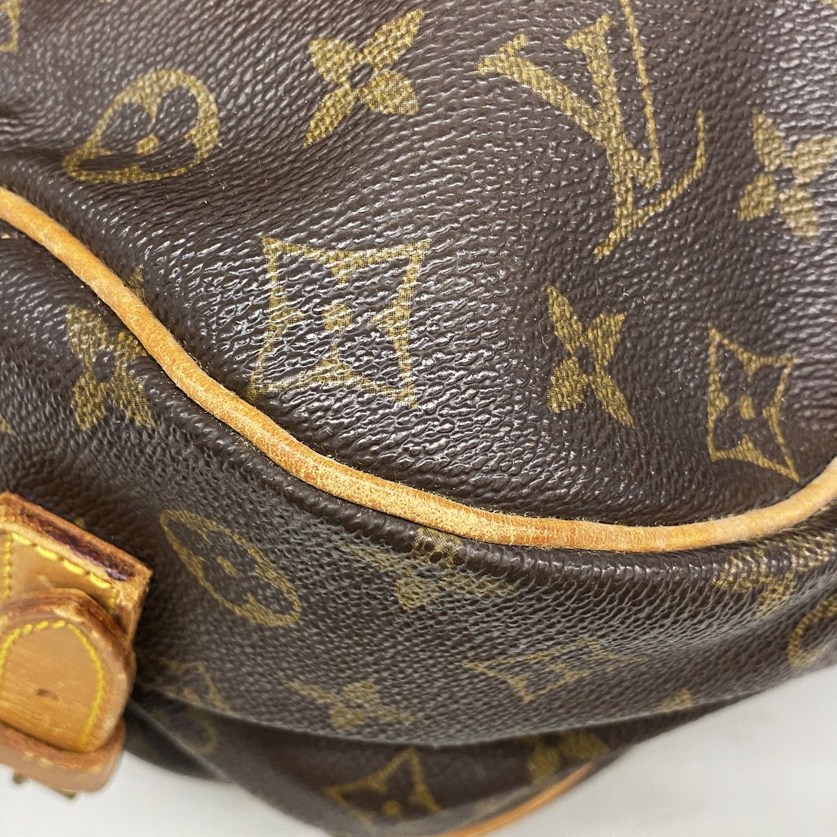 Louis Vuitton Shoulder Bag Monogram Saumur 35 Brown — view 6