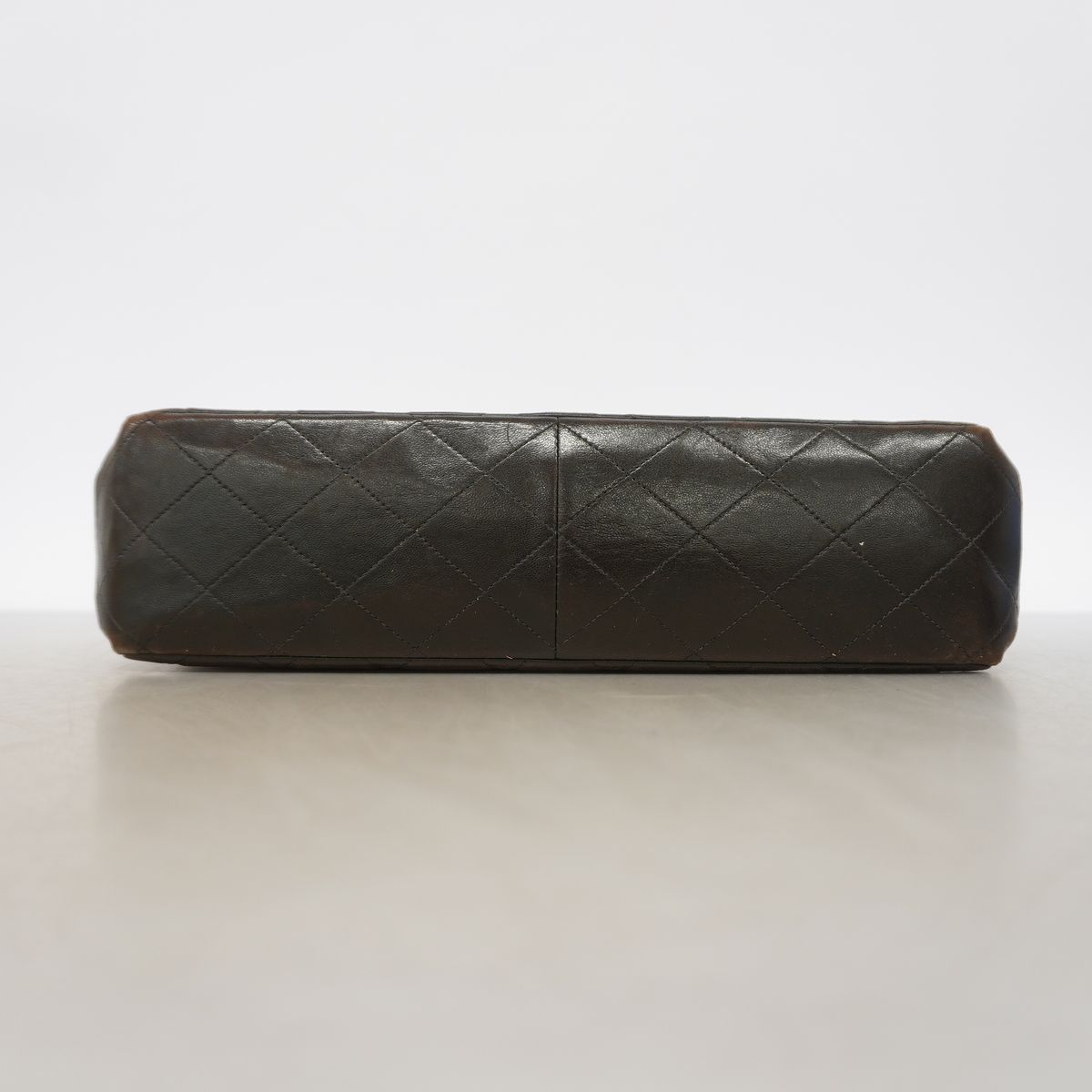 Chanel Shoulder Bag Maxi Quilted Lambskin Black Gold — view 3