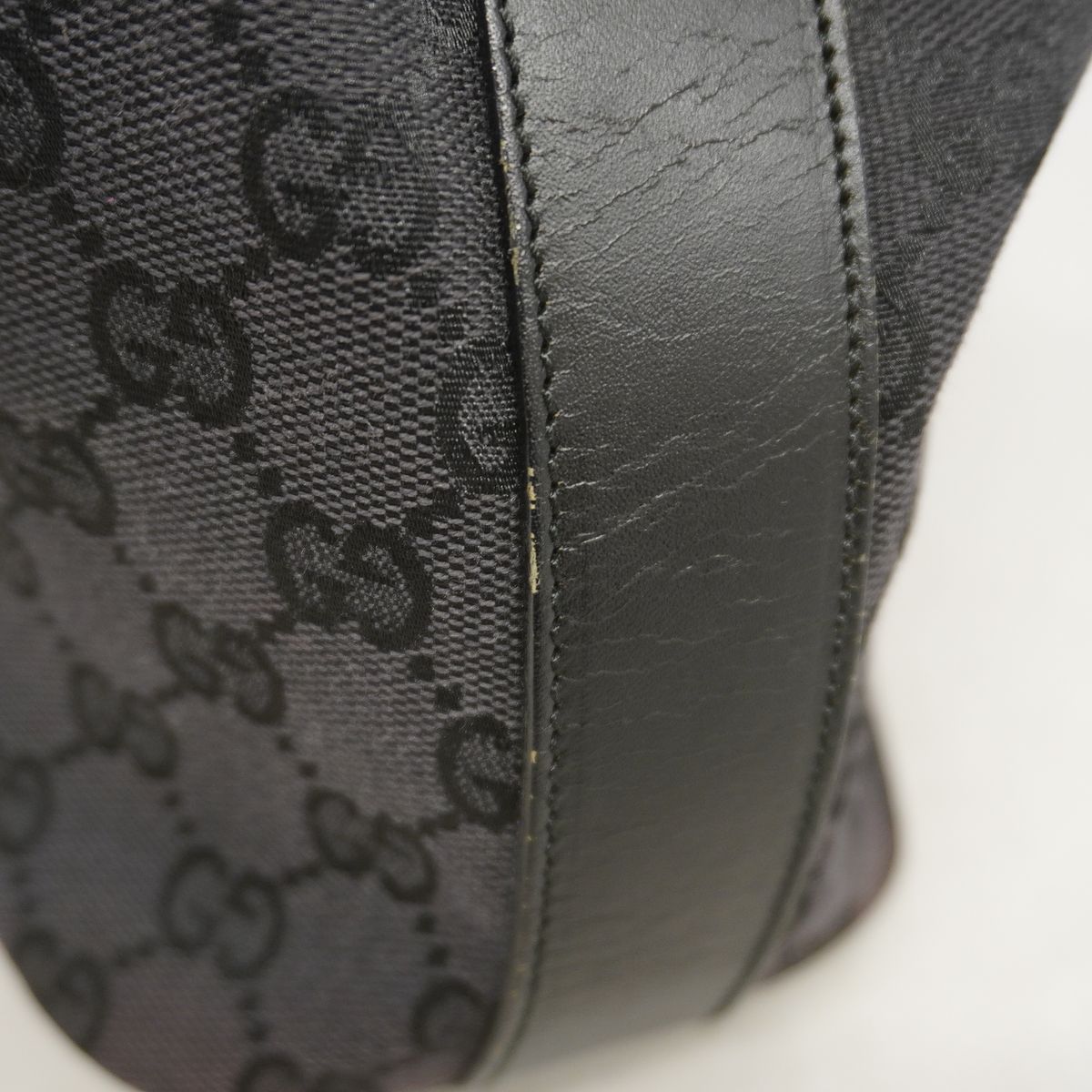 Gucci Shoulder Bag GG Canvas Black Silver — view 7