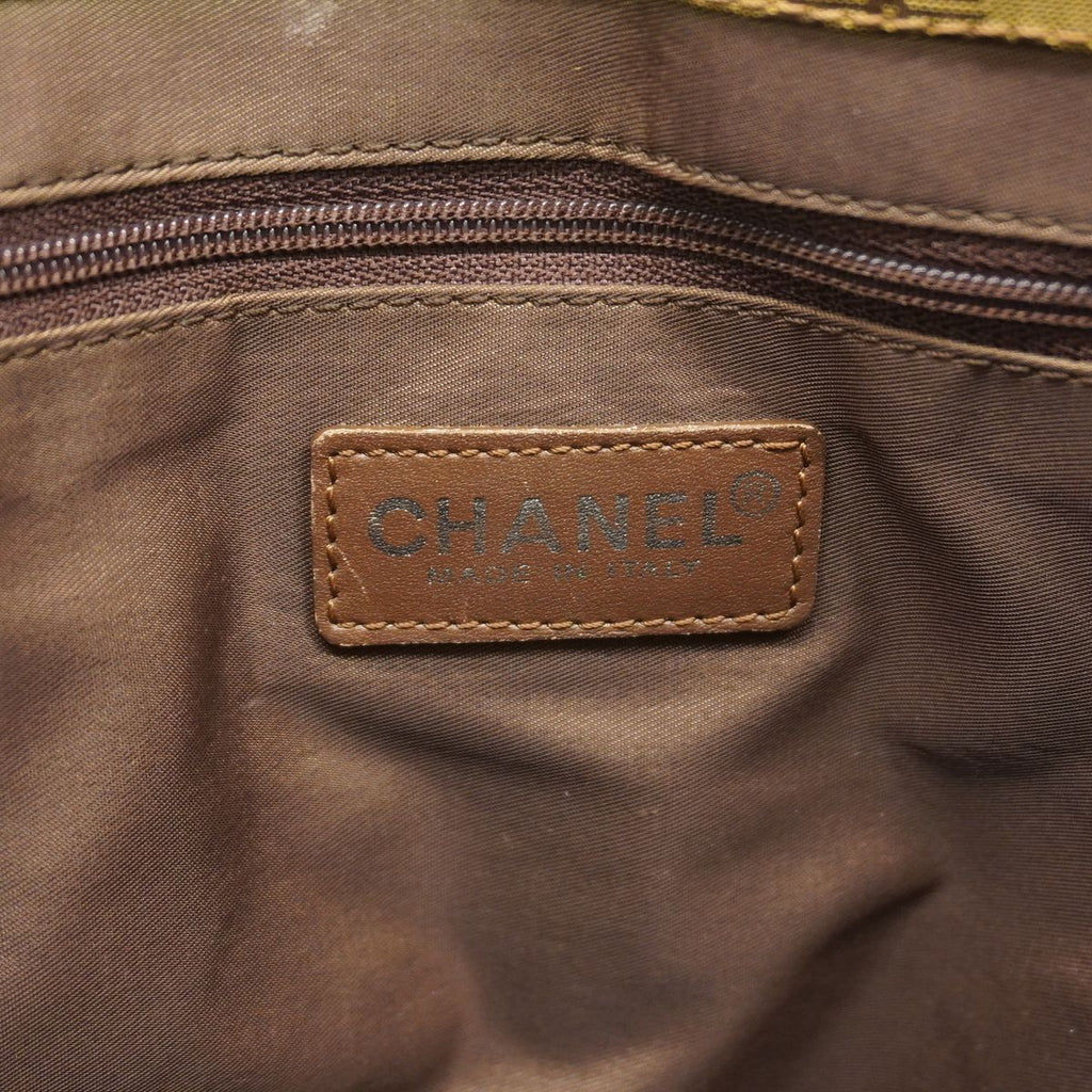 Chanel Tote Bag New Travel Nylon Khaki Silver — view 5
