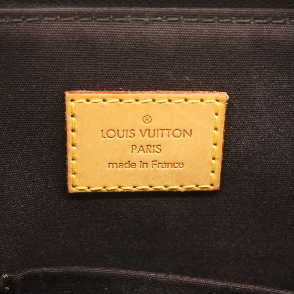 Louis Vuitton Handbag Vernis Bellevue PM Amarante — view 5