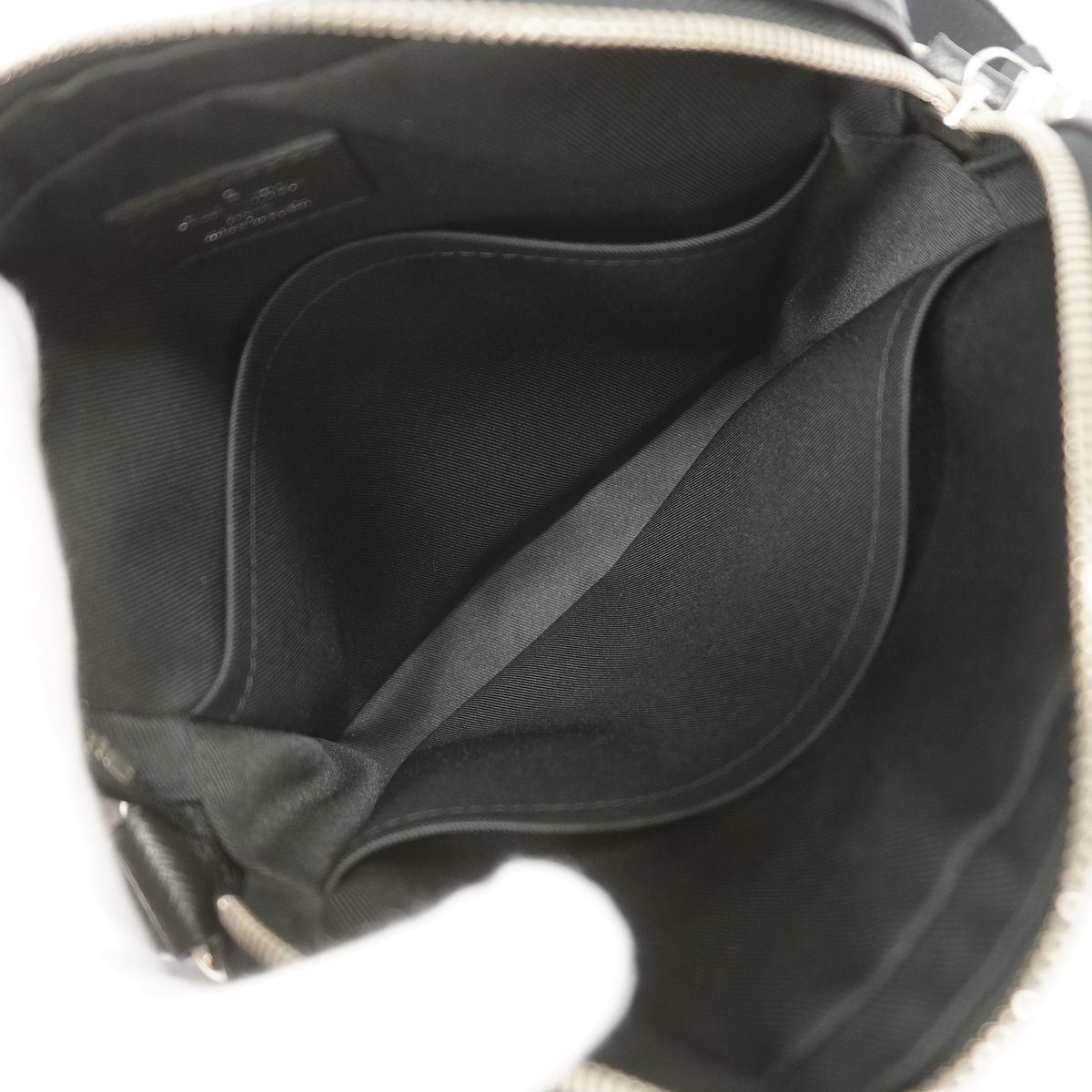 Louis Vuitton Shoulder Bag Taiga Anton Pochette Ardoise — view 4