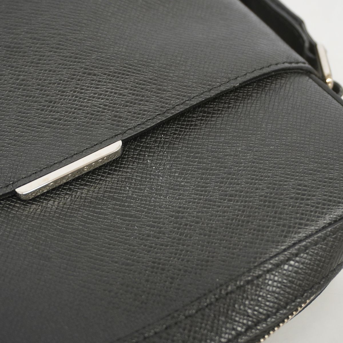 Louis Vuitton Shoulder Bag Taiga Anton Pochette Ardoise — view 8