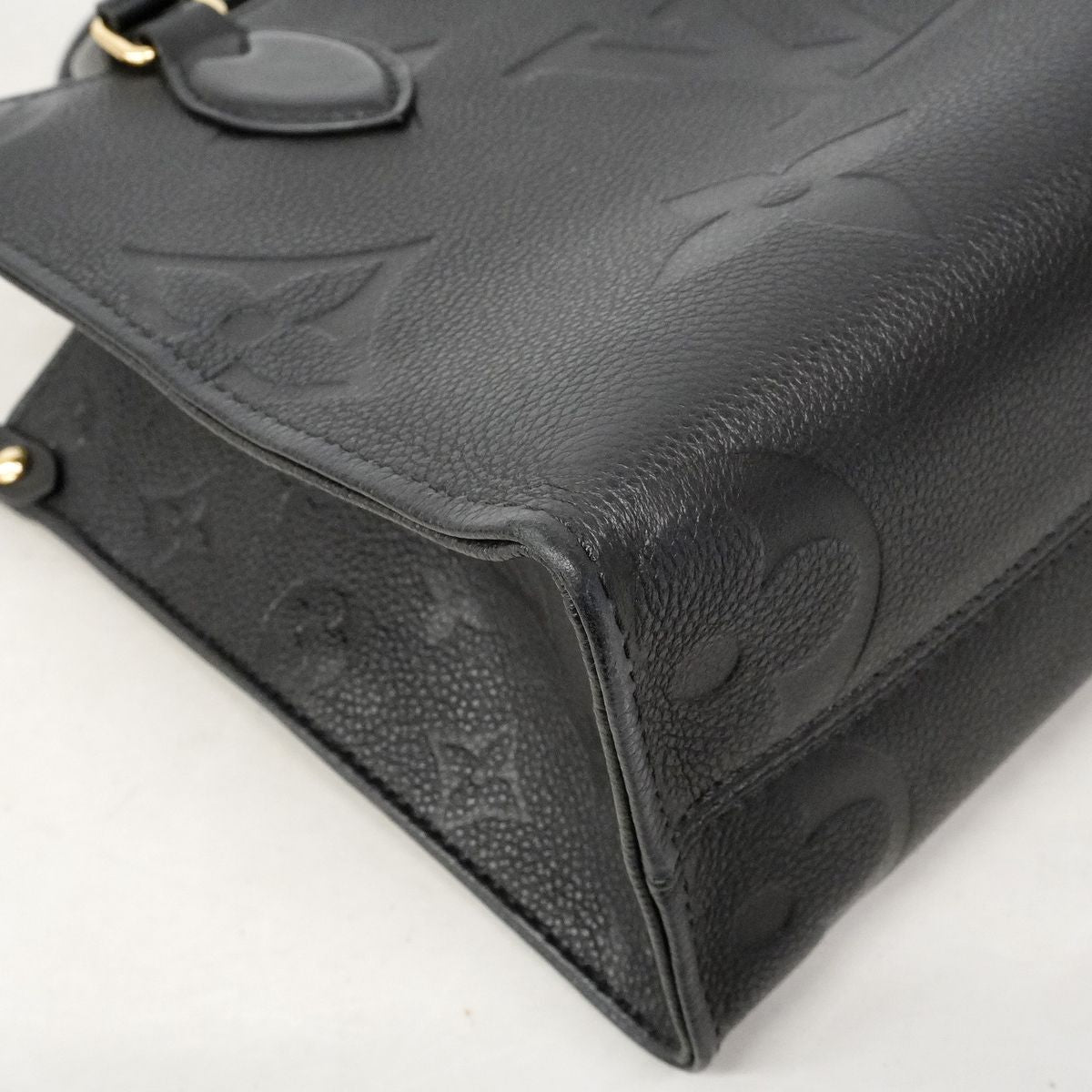 Louis Vuitton Handbag Monogram Empreinte On The Go PM Noir — view 6