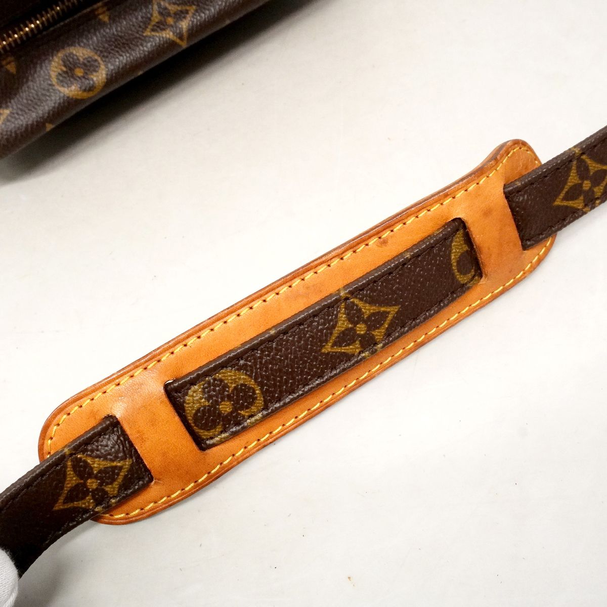 Louis Vuitton Shoulder Bag Monogram Danube MM Brown — view 8