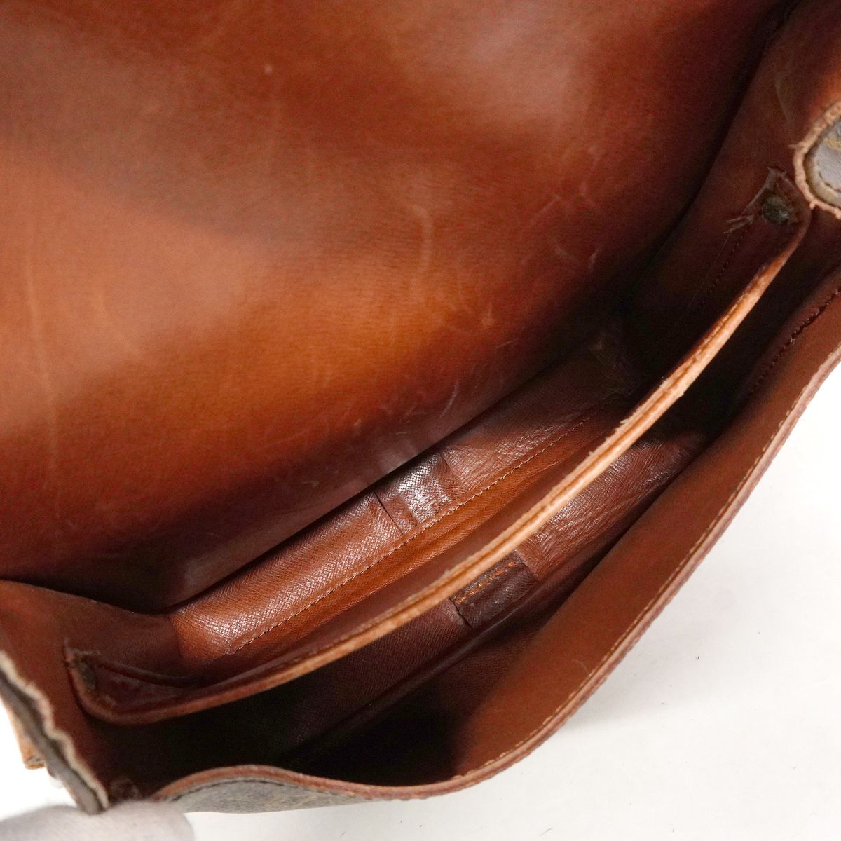 Louis Vuitton Shoulder Bag Monogram Cartouchiere MM Brown — view 4