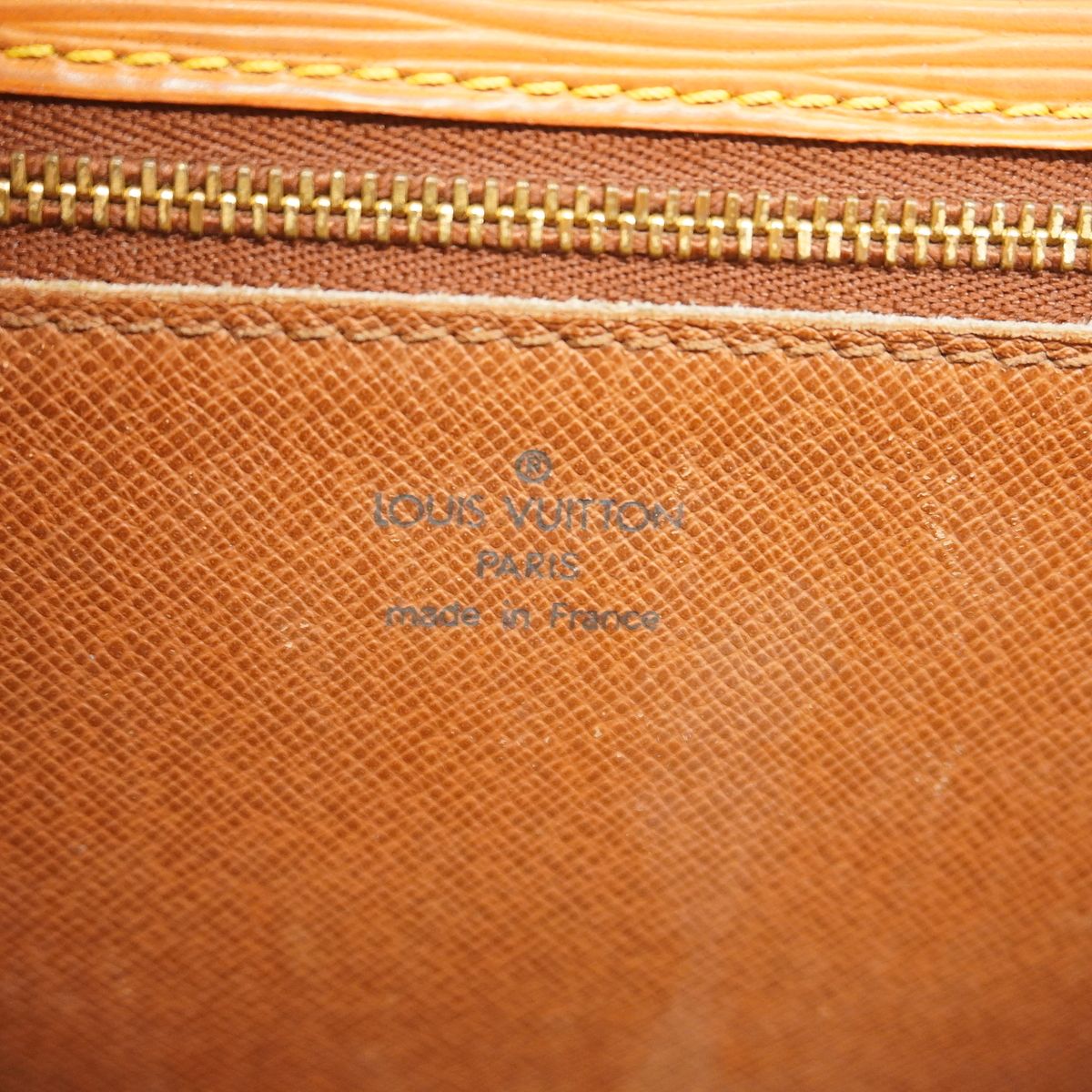 Louis Vuitton Clutch Epi Pochette Series Dragonne Kenya Brown — view 5