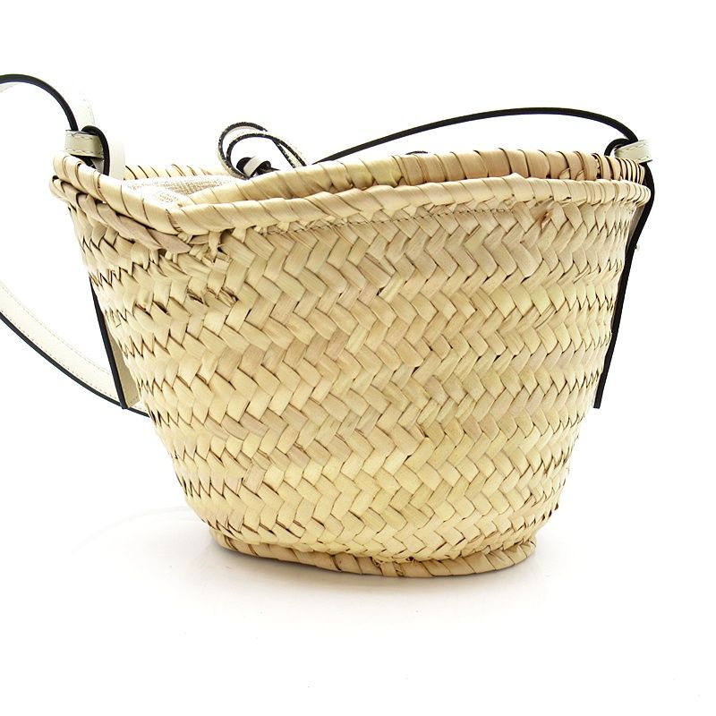 Loewe Drawstring Bucket Bag Palm Leaf Calfskin White — view 4