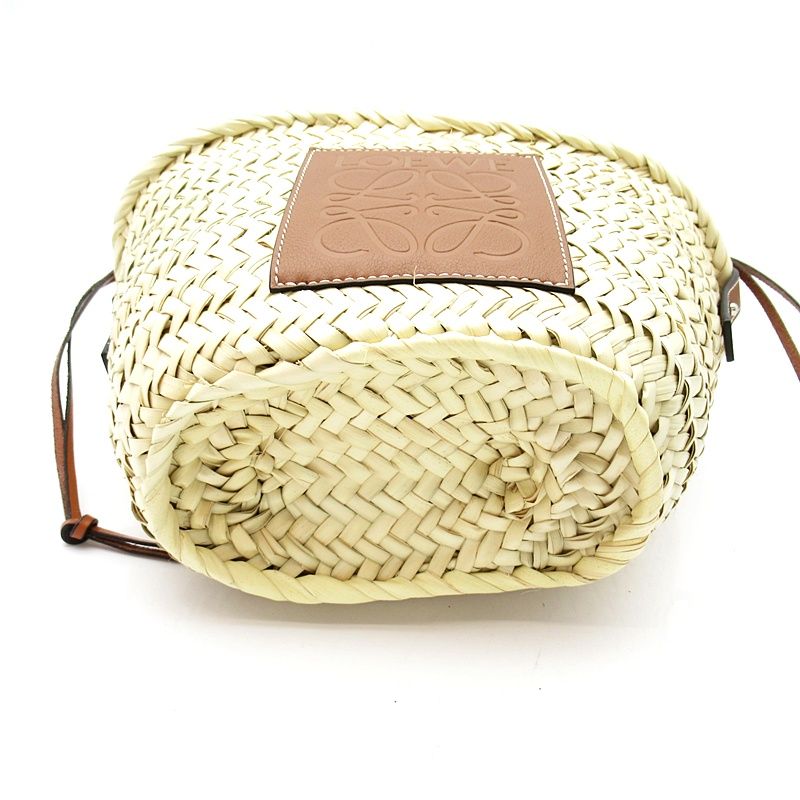 Loewe Drawstring Bucket Bag Palm Leaf Calfskin Natural — view 6