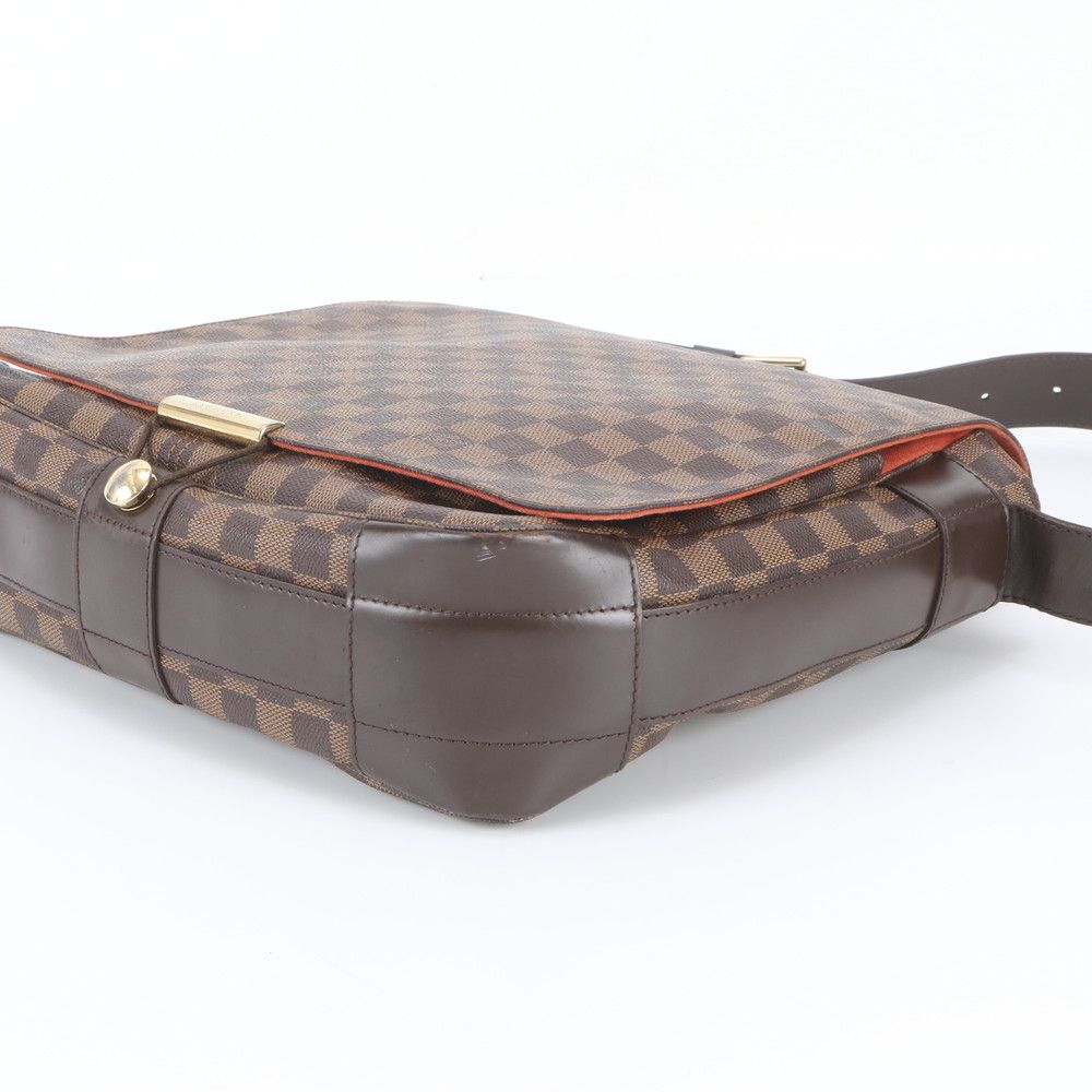 Louis Vuitton Damier Bastille Leather Shoulder Bag Crossbody Messenger — view 4