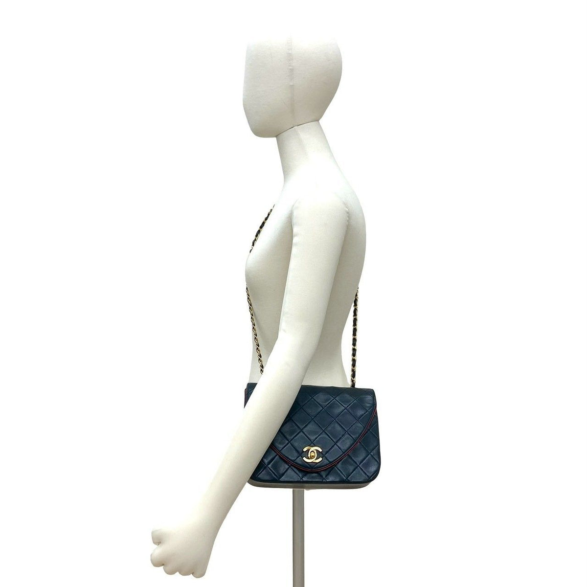 Chanel Quilted CC Logo Lambskin Shoulder Bag Navy Red Bicolor — view 2