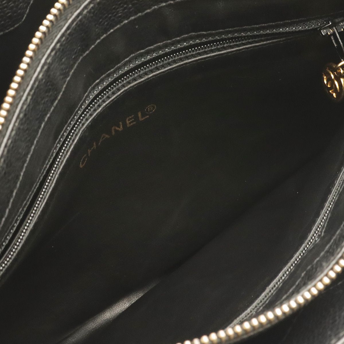 Chanel CC Logo Tote Chain Shoulder Bag Caviar Leather Black Gold — view 6