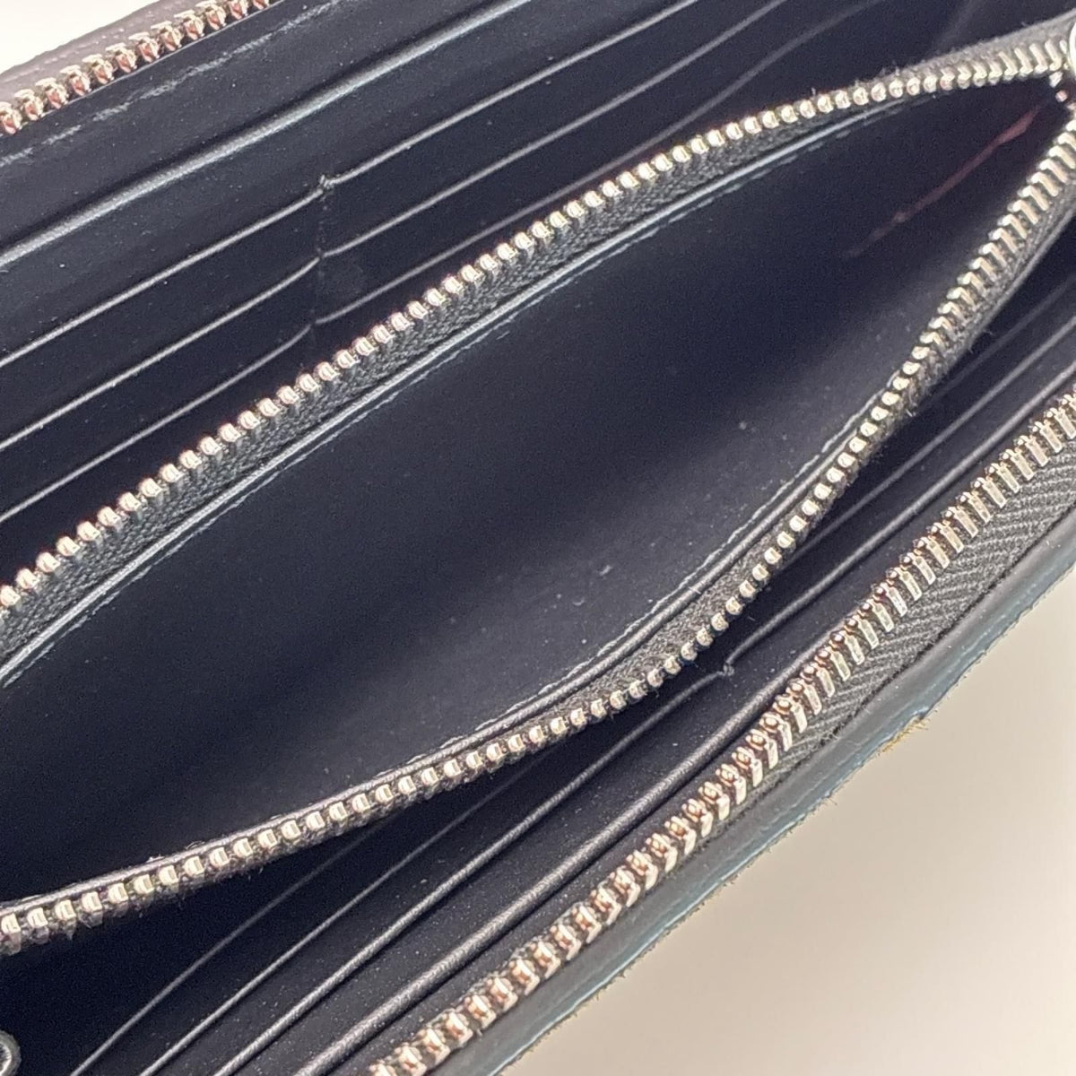 Bottega Veneta Zip Around Wallet Leather Suede Black Khaki — view 7