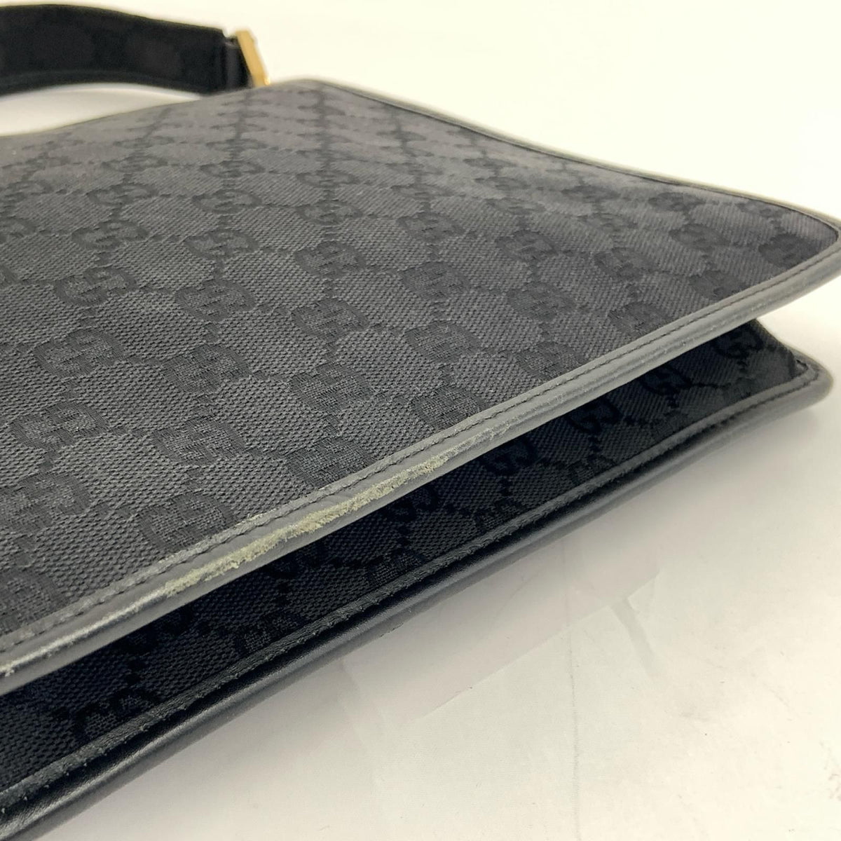 Gucci GG Canvas Shoulder Bag Black — view 7